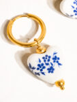 bluewhite2.jpg